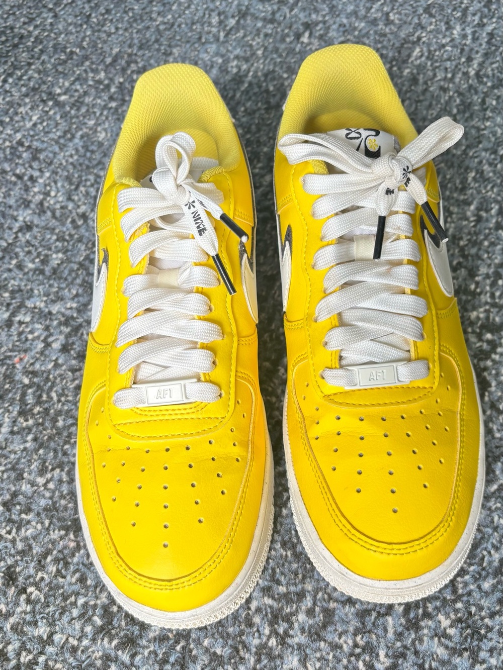 Nike Air Force 1 Low-Top Sneakers in Bright Yellow with White Accents